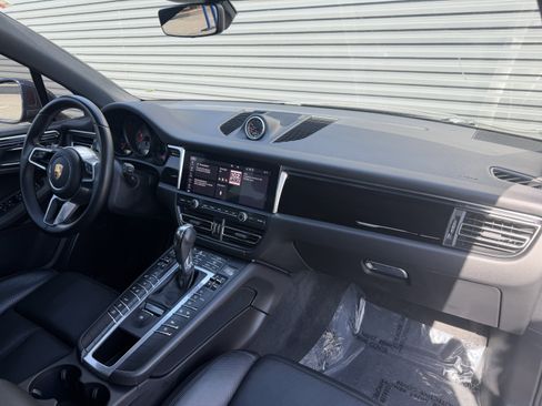 Used 2021 Porsche Macan S AWD/4WD image 17