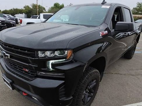 Used 2021 Chevrolet Silverado 1500 LT Trail Boss w/ Bed Protection Package AWD/4WD image 3