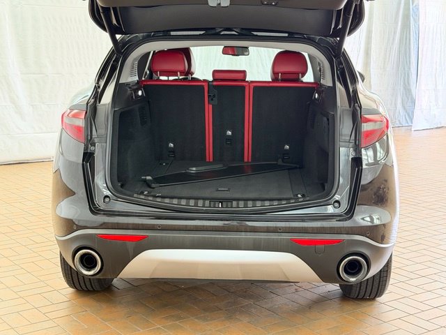 Used 2021 Alfa Romeo Stelvio Sprint w/ Cold Weather Package AWD/4WD image 7