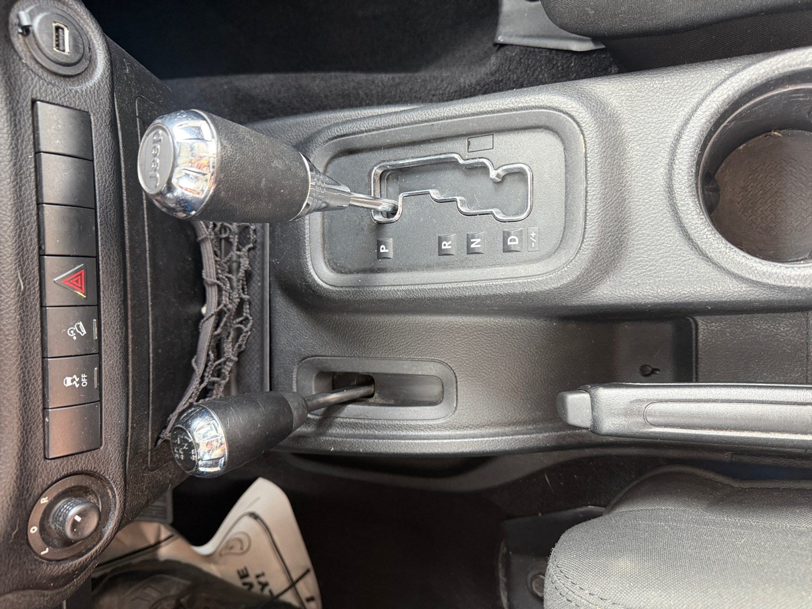 Used 2012 Jeep Wrangler Unlimited Sport AWD/4WD image 15