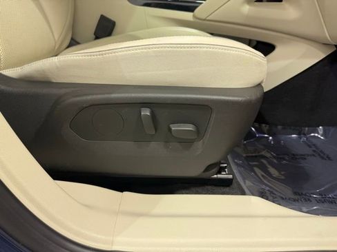 Certified 2022 Buick Envision Essence w/ Technology Package I image 27
