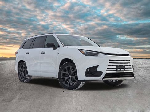 New 2026 Lexus TX 500h AWD image 2