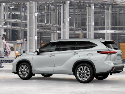 New 2026 Toyota Highlander Limited AWD/4WD image 5