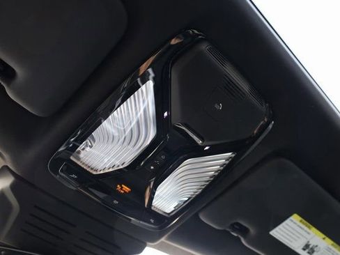 Used 2024 BMW X5 xDrive40i image 24