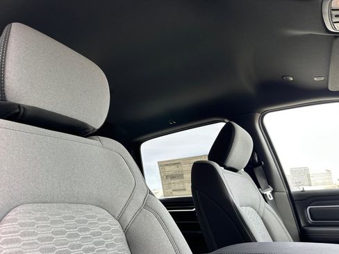 New 2026 RAM 1500 4x4 Crew Cab image 15