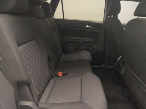 Used 2020 Volkswagen Atlas Cross Sport S image 19