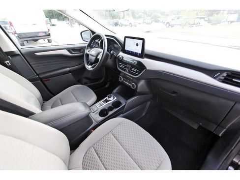 Certified 2022 Ford Escape SE w/ SE Sport Appearance Package FWD image 29