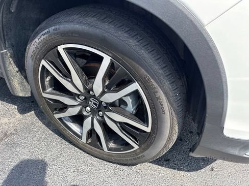 Used 2022 Honda Pilot Elite image 14