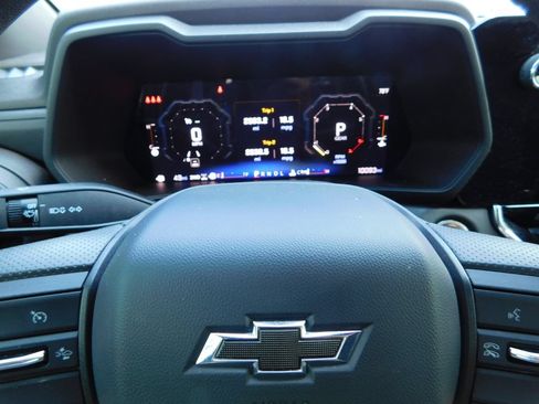 Used 2025 Chevrolet Colorado Trail Boss AWD/4WD image 30