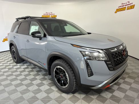 New 2026 Nissan Pathfinder Rock Creek w/ Rock Creek Premium Package AWD/4WD image 8