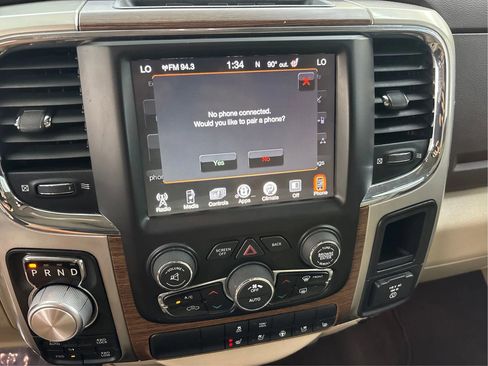 Used 2017 RAM 1500 Laramie w/ Convenience Group AWD/4WD image 43