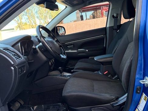 Used 2021 Mitsubishi Outlander Sport SE image 11