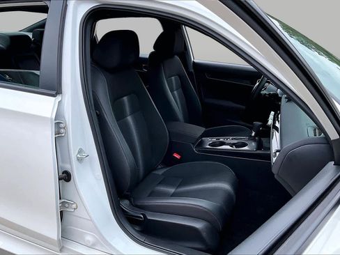 Certified 2026 Honda Civic Sport image 9