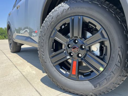 New 2026 Nissan Rogue SV AWD/4WD image 6