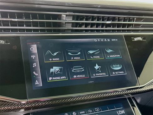 Used 2022 Audi SQ7 Premium Plus w/ SQ7 Executive Package image 13