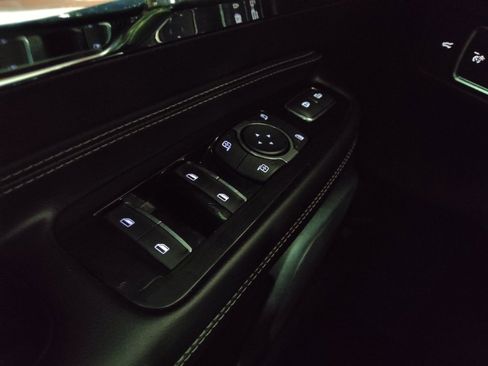Used 2021 Lincoln Corsair AWD w/ Equipment Group 101A image 27