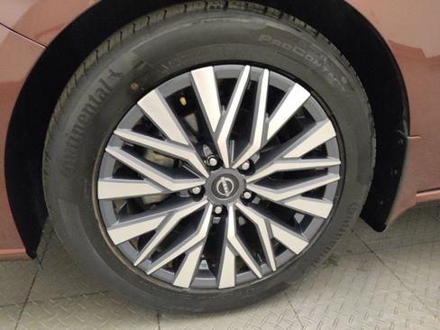 Used 2023 Nissan Altima 2.5 SV FWD image 31