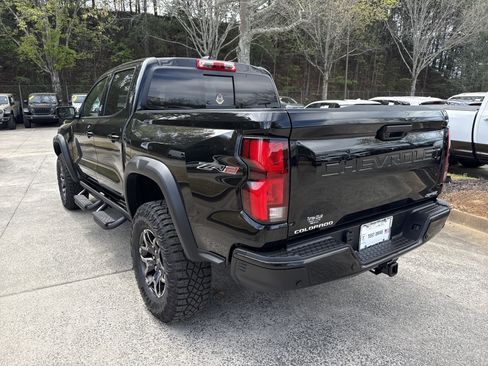 Used 2025 Chevrolet Colorado ZR2 w/ Technology Package image 5
