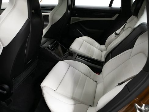 Certified 2025 Porsche Panamera Turbo image 35