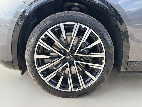 New 2025 Maserati Grecale Modena image 42