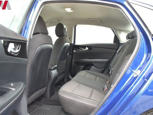 Used 2019 Kia Forte S FWD image 25