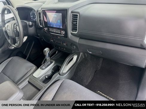 Used 2024 Nissan Frontier SV w/ Technology Package RWD image 26
