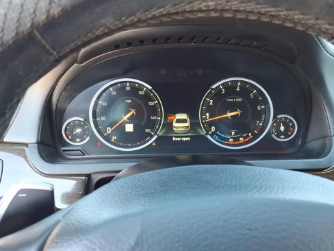 Used 2015 BMW 750Li xDrive AWD/4WD image 8