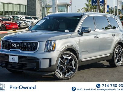 Used 2023 Kia Telluride EX w/ EX Captain's Chair Package