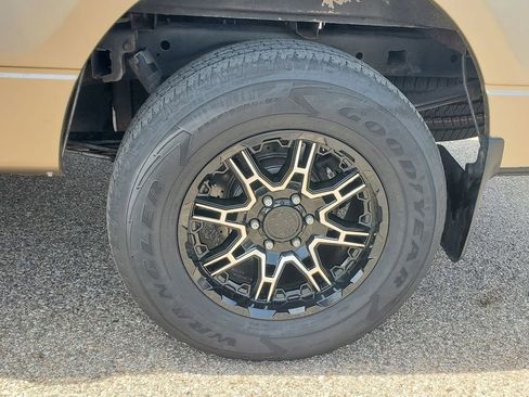 Used 2011 Ford F150 XLT w/ XLT Chrome Pkg AWD/4WD image 5