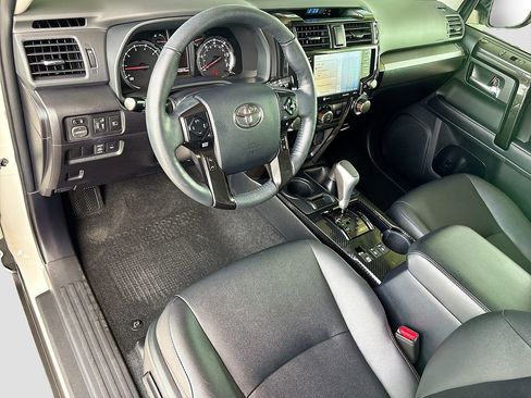 Certified 2023 Toyota 4Runner TRD Off-Road Premium w/ Moonroof Package AWD/4WD image 9