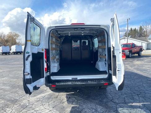Used 2024 Ford Transit 250 Low Roof AWD w/ Exterior Upgrade Package image 18