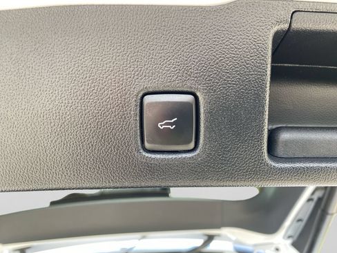 Used 2023 Ford Escape Active AWD/4WD image 32