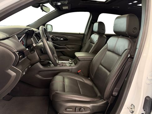 Used 2023 Chevrolet Traverse RS AWD/4WD image 9