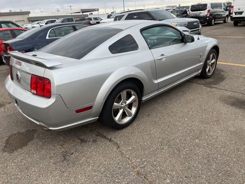 Used 2009 Ford Mustang GT image 14