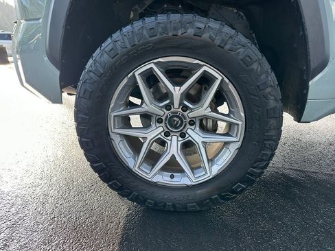 Used 2022 Toyota Tundra Limited w/ TRD Off-Road Package image 12