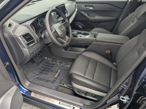 Used 2026 Nissan Rogue Dark Armor FWD image 9