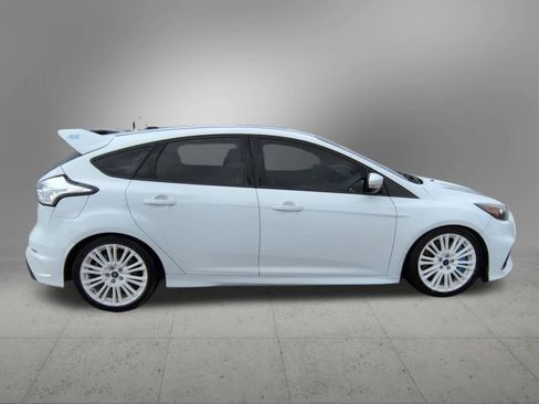 Used 2017 Ford Focus RS image 7