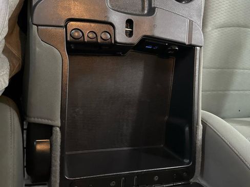 Used 2016 RAM 1500 Express w/ Black Ram 1500 Express Group image 21