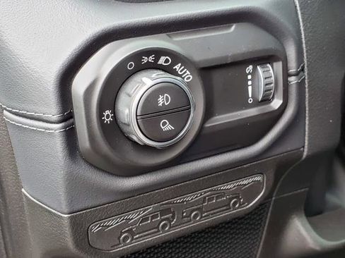 New 2026 Jeep Gladiator Sport AWD/4WD image 8