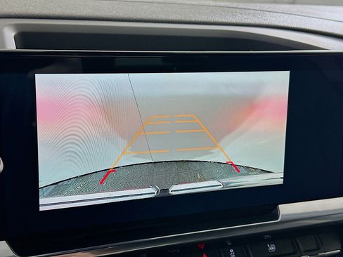 Used 2023 GMC Sierra 1500 Elevation image 23