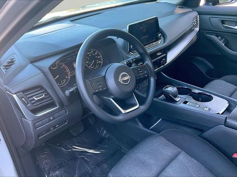 Used 2024 Nissan Rogue SV FWD image 18