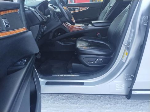 Used 2016 Lincoln MKX Select w/ Select Plus Package image 12