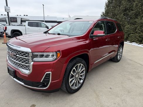 Used 2023 GMC Acadia Denali w/ Denali Ultimate Package image 7