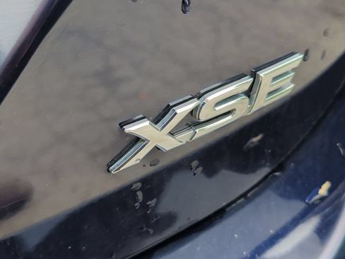 Used 2022 Toyota Camry XSE FWD image 33