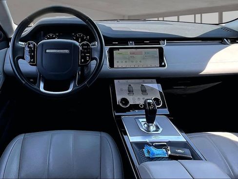 Used 2020 Land Rover Range Rover Evoque SE image 5