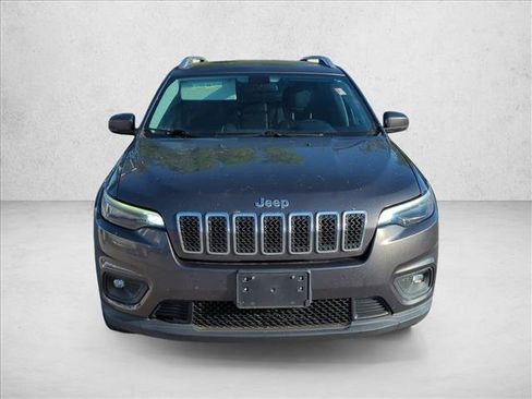 Used 2019 Jeep Cherokee Latitude Plus FWD image 2