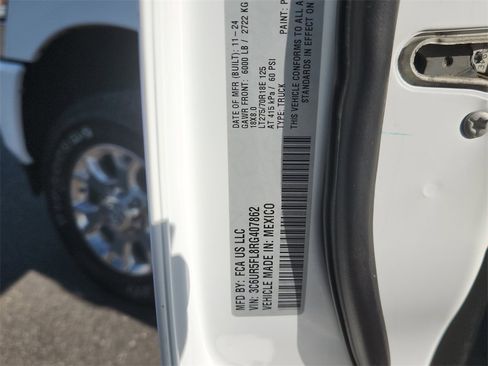 Used 2024 RAM 2500 Laramie w/ Safety Group image 19