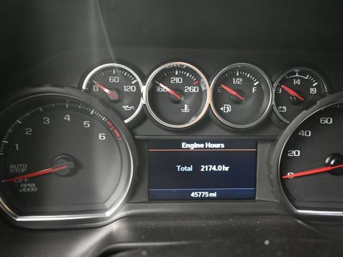 Used 2024 Chevrolet Tahoe LS RWD image 10