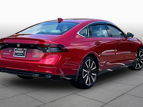 Used 2024 Honda Accord Touring image 13