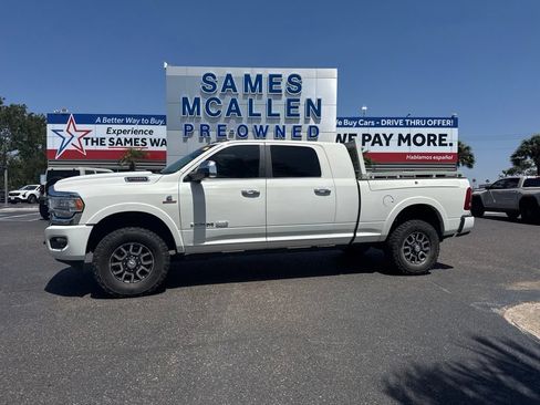 Used 2022 RAM 2500 Limited AWD/4WD image 2
